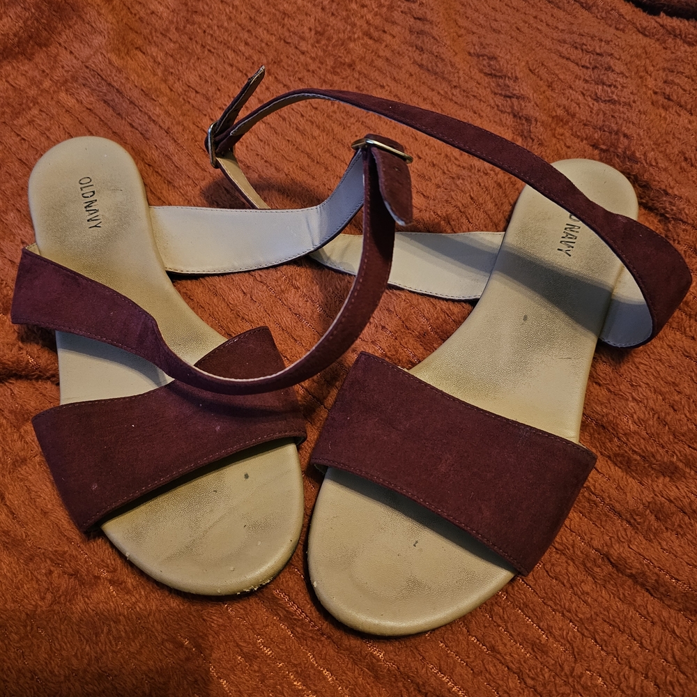 Old Navy Maroon Sandals